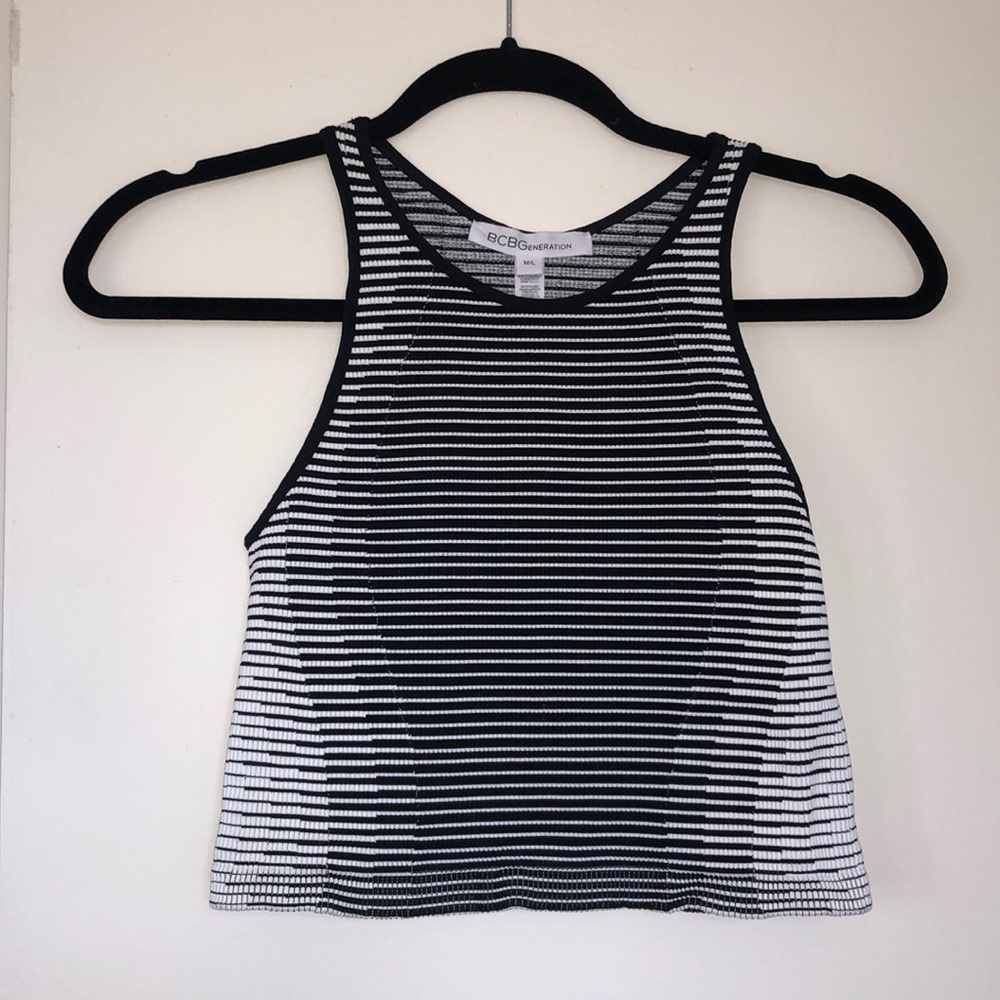 NEW WITH TAGS BCBGeneration Seamless Black/White Crop top